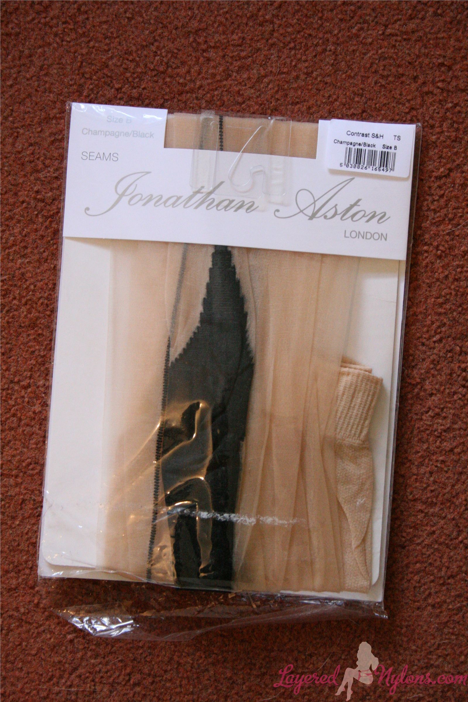 [Layered-Nylons]2012.10.21 Louisa Marie